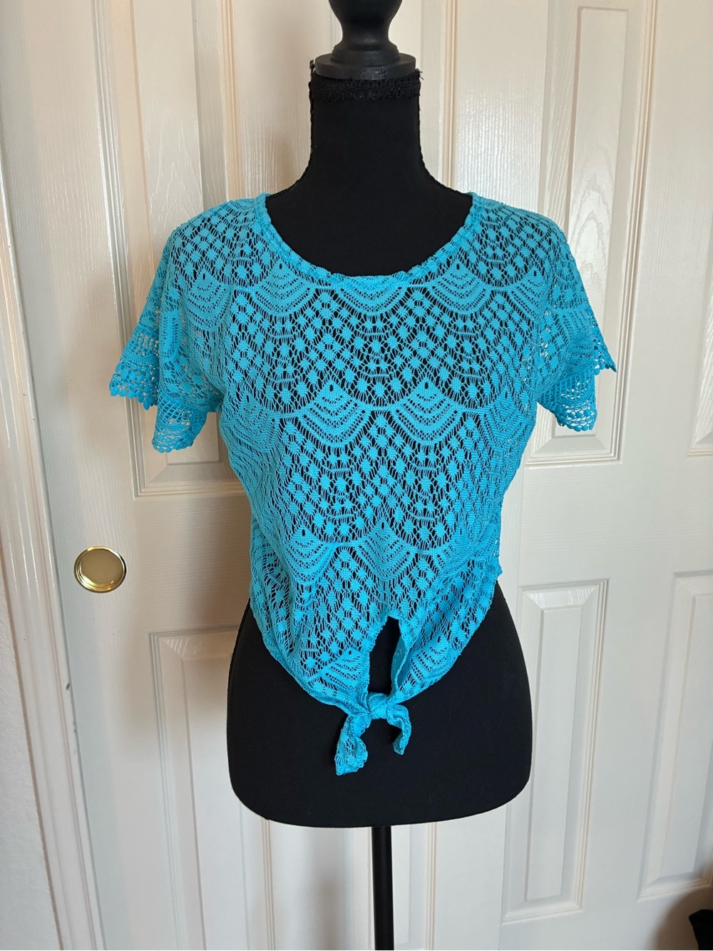 Speechless Turquoise Crochet Tie-Front Crop Top